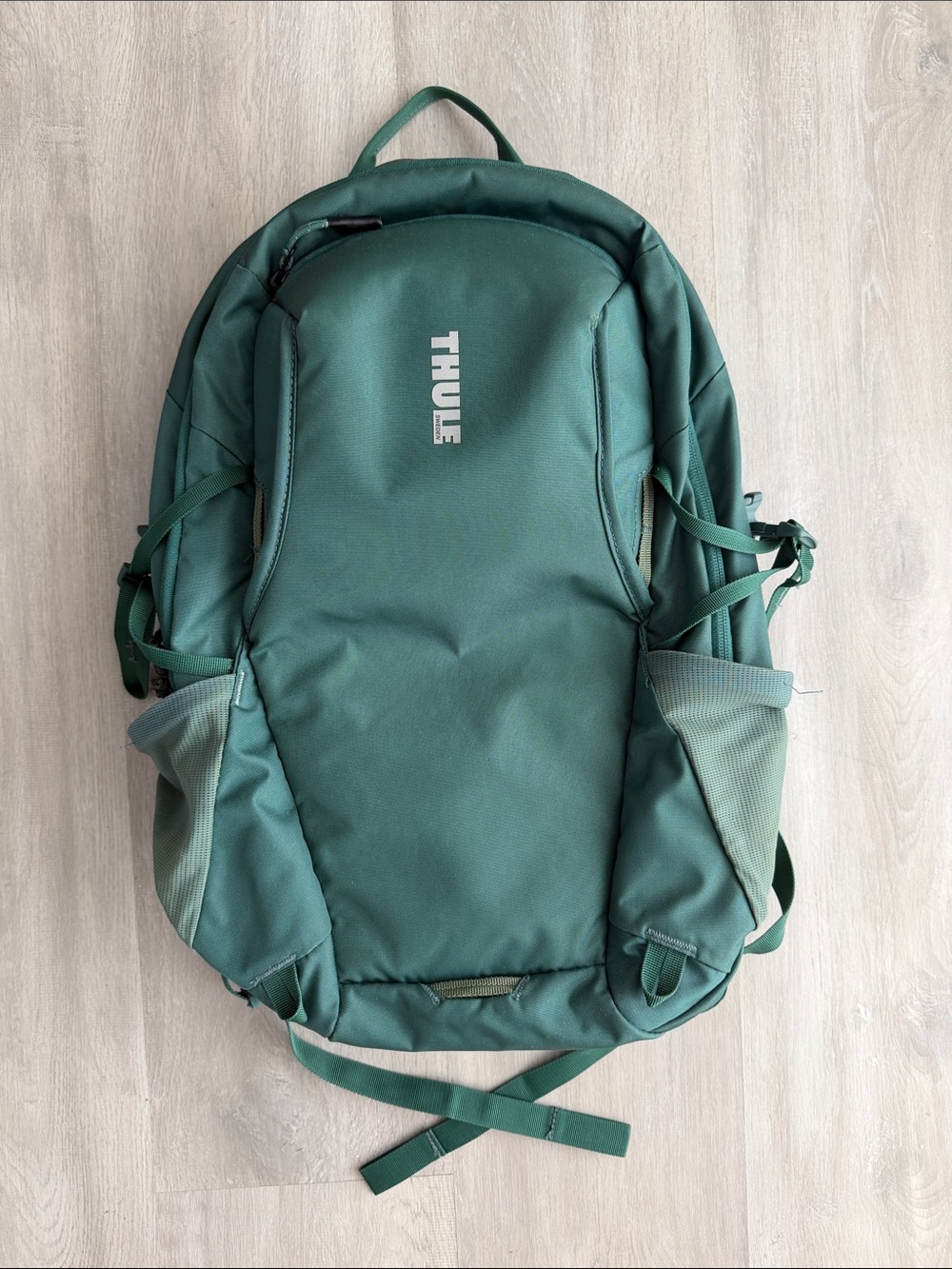 Thule Enroute 23-Liter Backpack in Mallard Green